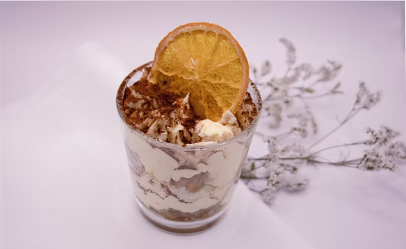 Frisches hausgemachtes Tiramisu im Ristorante Positano, Zürich.